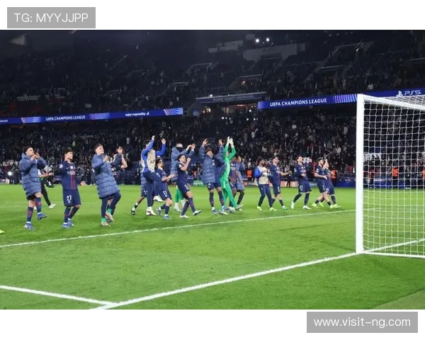 法甲争冠形势骤变巴黎连胜领跑多队紧追赛季悬念再度升温球迷热议