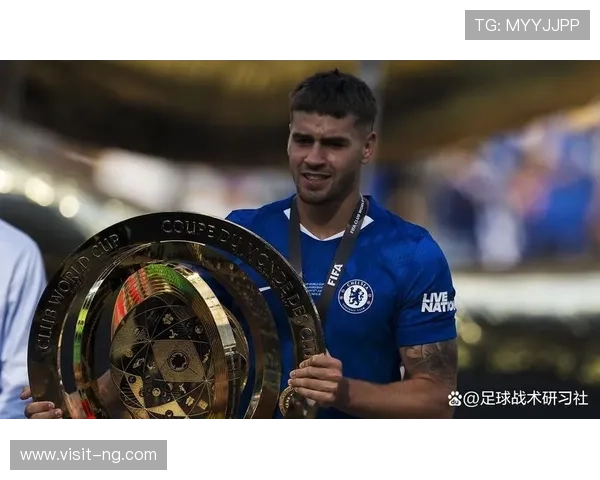 桑德兰俱乐部最新动态解析 球队备战与转会计划全揭秘